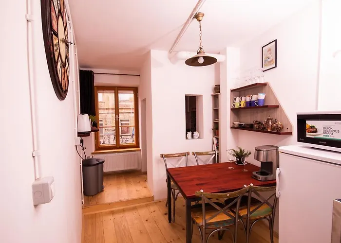 بيت شباب Deznik