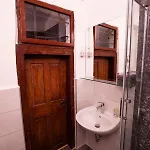 Deznik بيت شباب *
